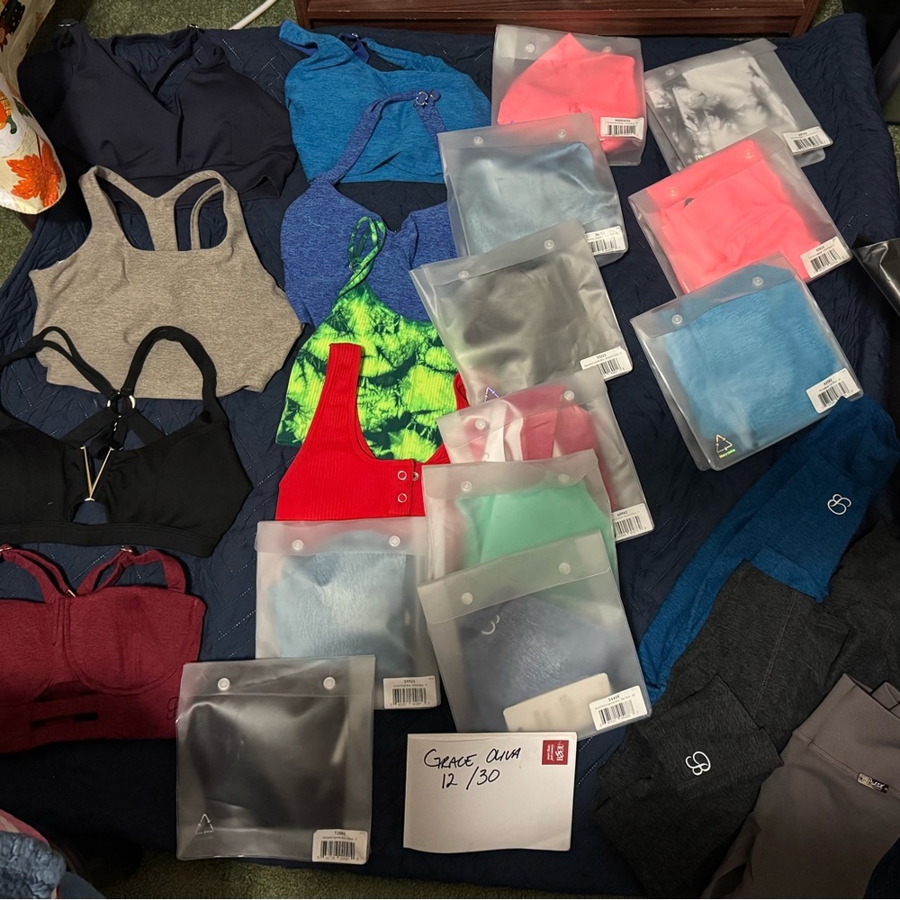 Bombshell Sportswear Gymshark Firm Abs Alphalete Victoria Gym Clothing Lot 1